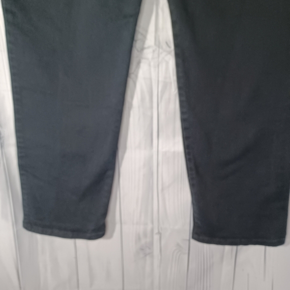 Gloria Vanderbilt Amands Classic Black Jeans - Picture 9 of 12